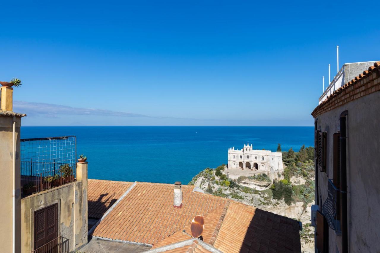 All'Angolo Della Torre Tropea Exteriör bild